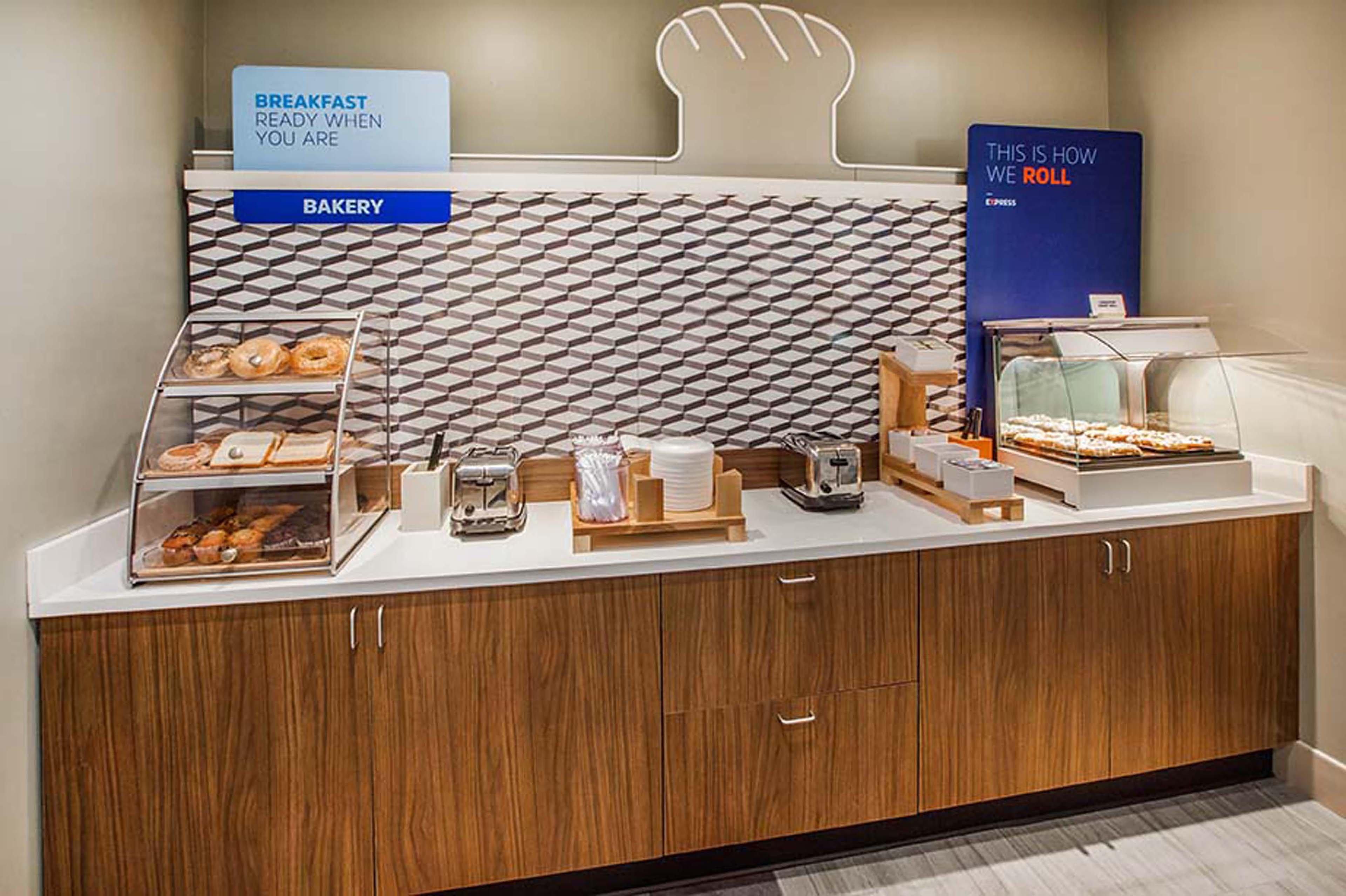 Holiday Inn Express & Suites Jacksonville By Ihg South Jacksonville Екстериор снимка