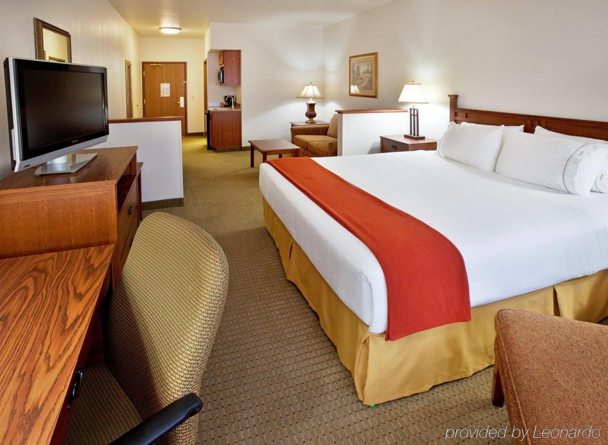 Holiday Inn Express & Suites Jacksonville By Ihg South Jacksonville Екстериор снимка