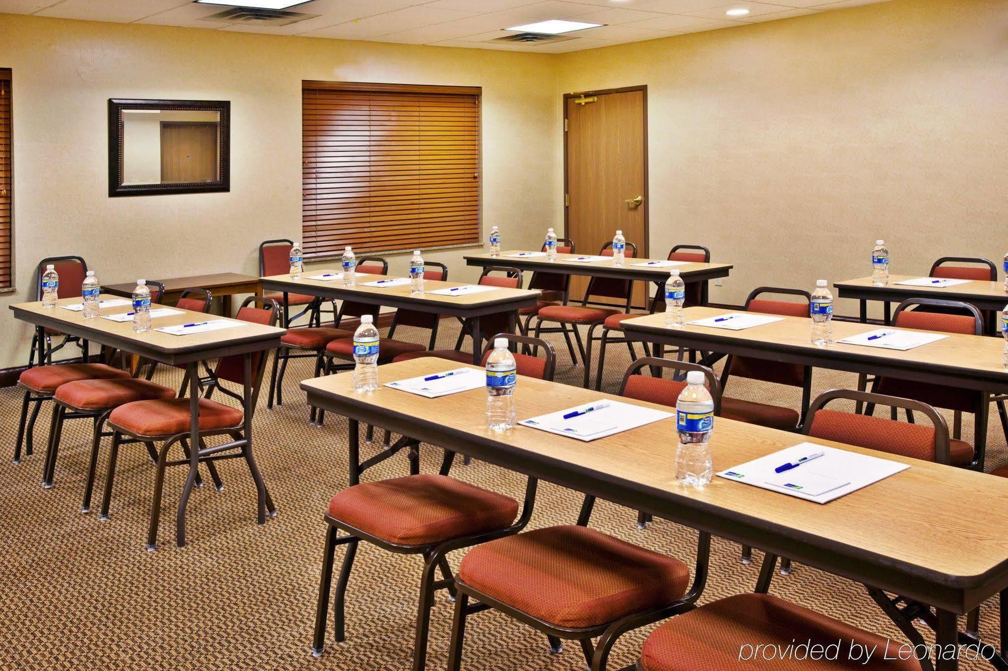 Holiday Inn Express & Suites Jacksonville By Ihg South Jacksonville Екстериор снимка