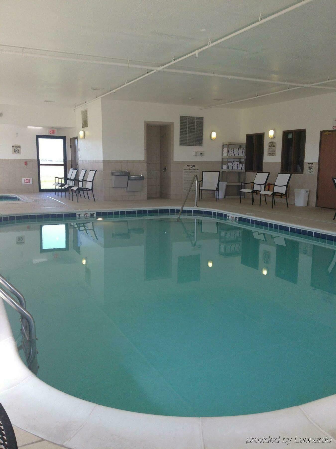 Holiday Inn Express & Suites Jacksonville By Ihg South Jacksonville Екстериор снимка