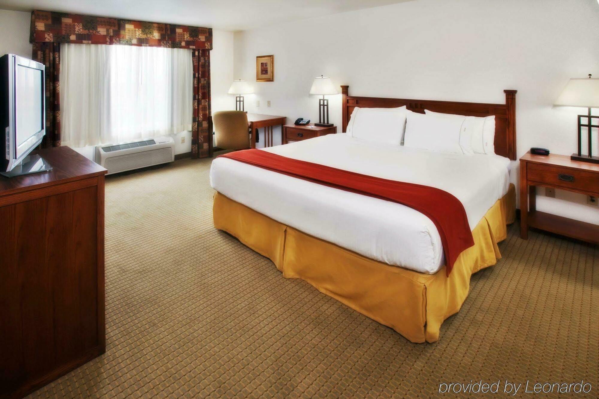 Holiday Inn Express & Suites Jacksonville By Ihg South Jacksonville Екстериор снимка