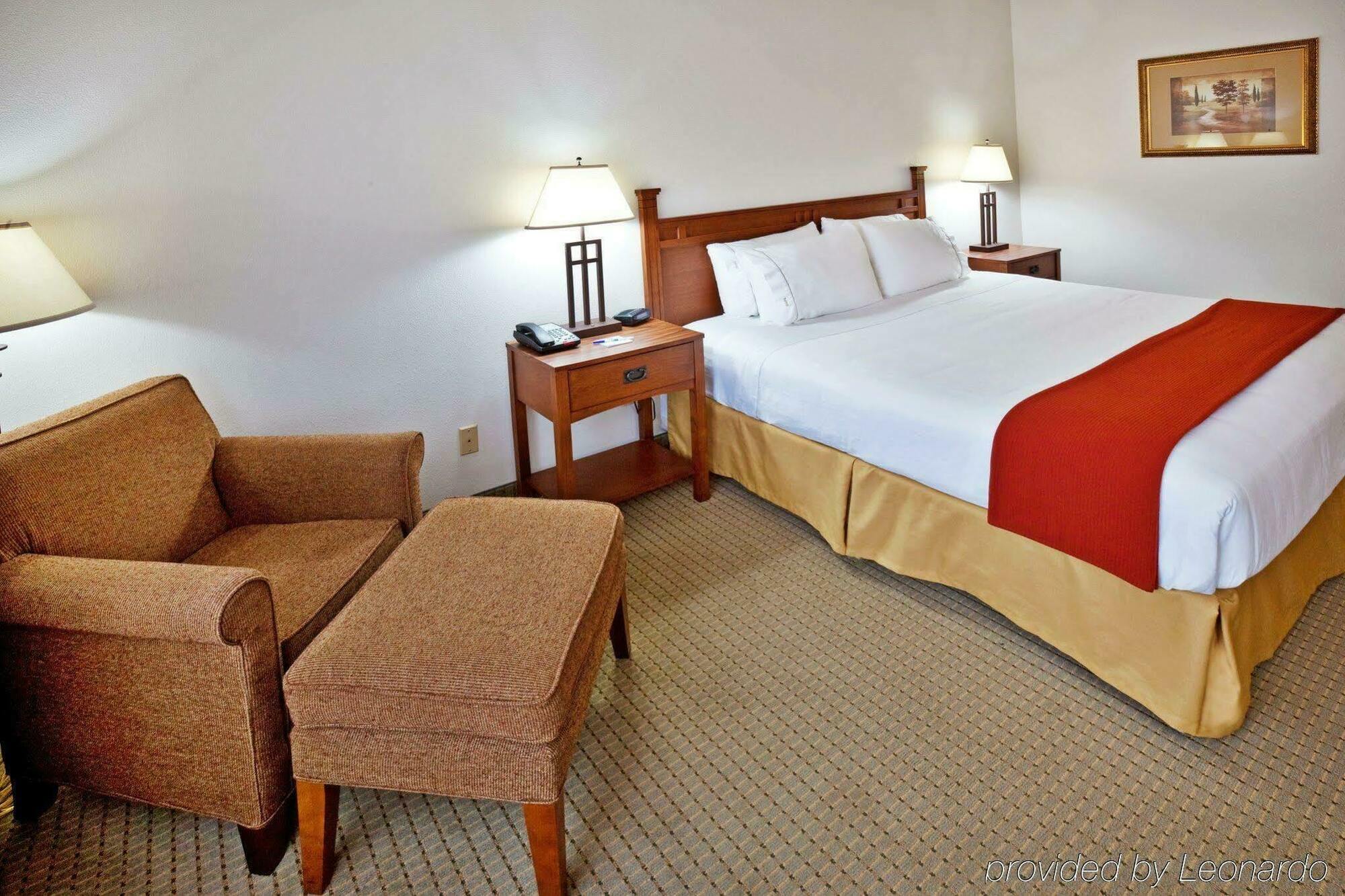 Holiday Inn Express & Suites Jacksonville By Ihg South Jacksonville Екстериор снимка
