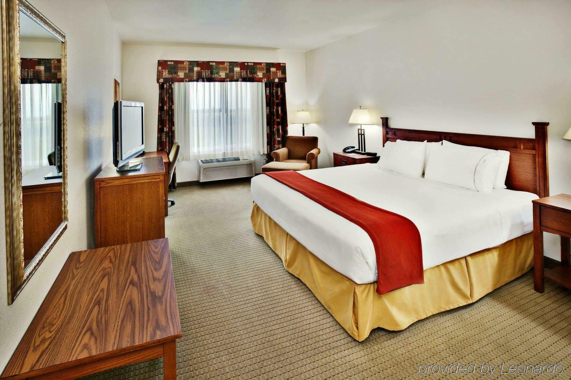 Holiday Inn Express & Suites Jacksonville By Ihg South Jacksonville Екстериор снимка